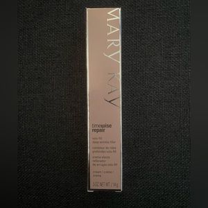 New in package Mary Kay Deep Wrinkle Filler